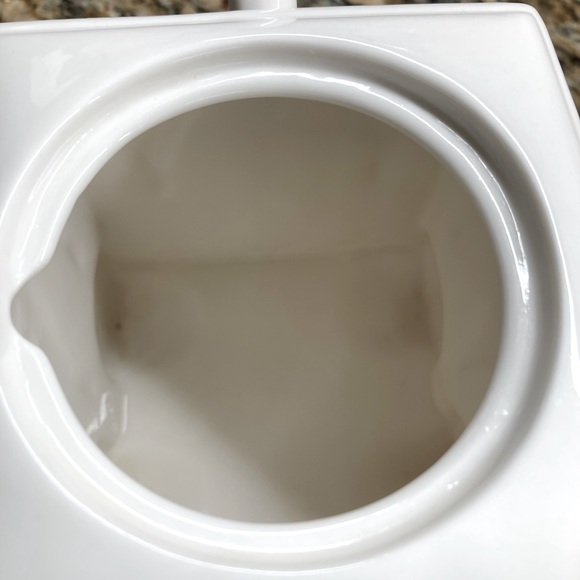 Lenox Teapot - Butlers Pantry - Picture 10 of 10